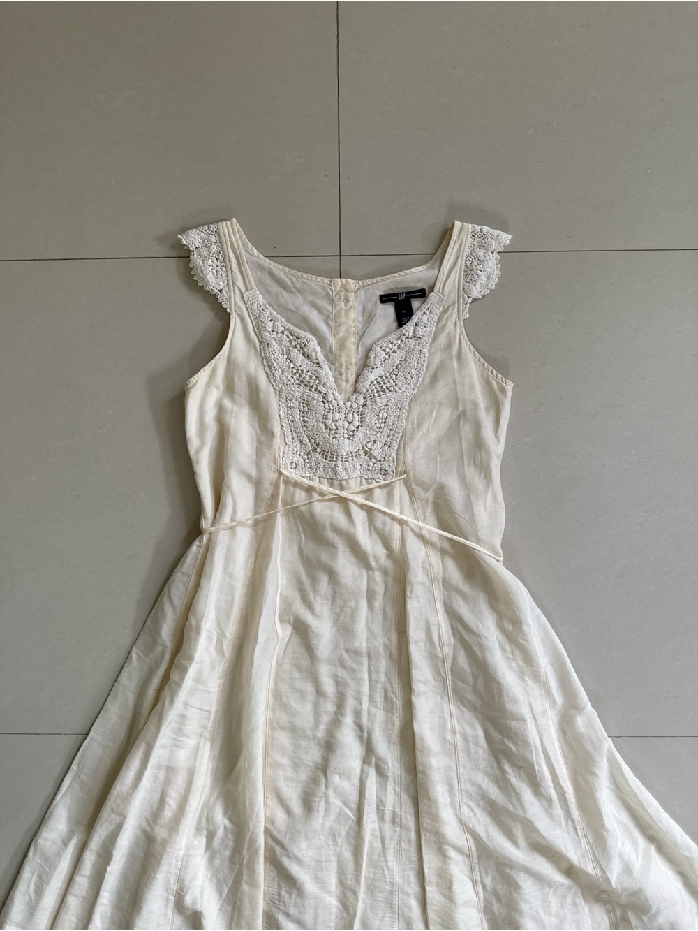 Vintage Gap Silk and Cotton Blend Cream Lace-Trim Sleeveless Dress